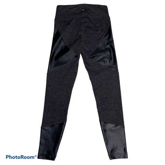 Koral Forge Paneled Mid-Rise Leggings Gray XS - Picture 3 of 11